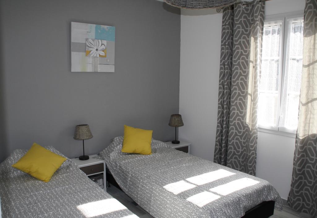 Gite De Roches Hibou Seigy Exterior photo